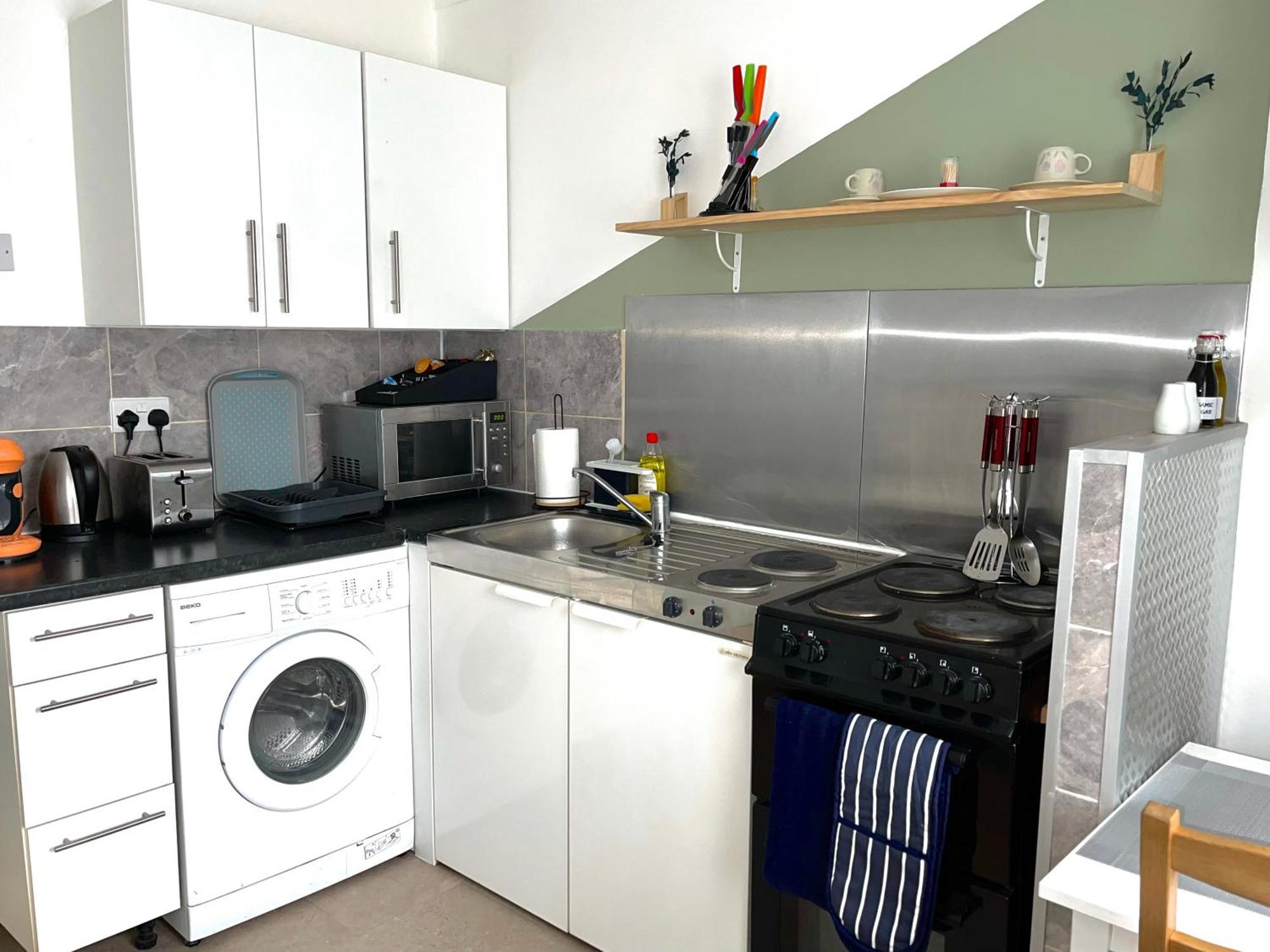 Crescent Apartment - Modern 1 Bedroom First Floor Goodmayes 外观 照片